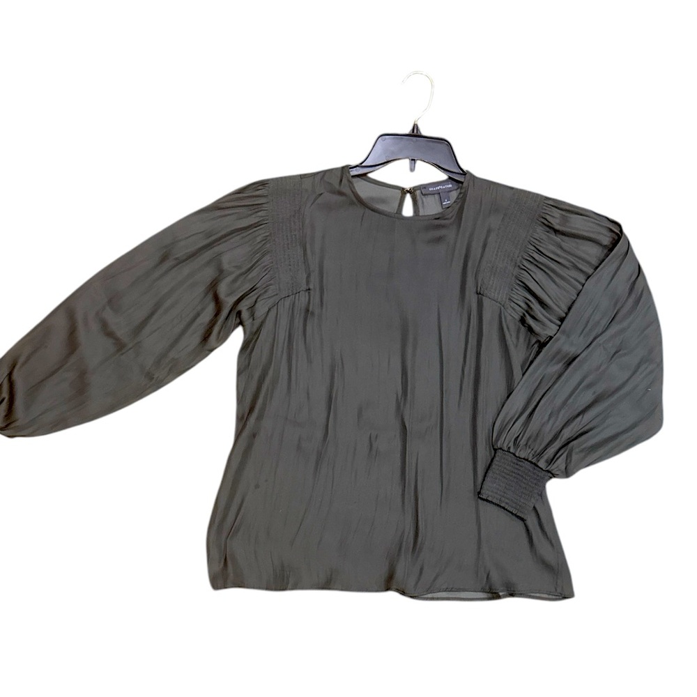 Grade and Gather silky top size small